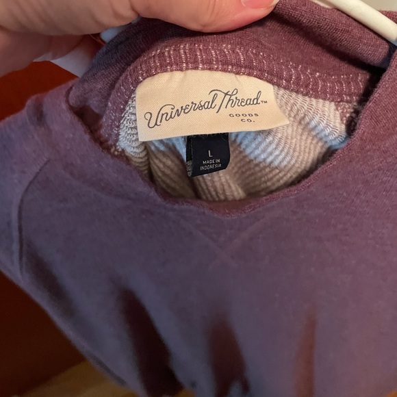 Purple pull over sweatshirt - Picture 2 of 3